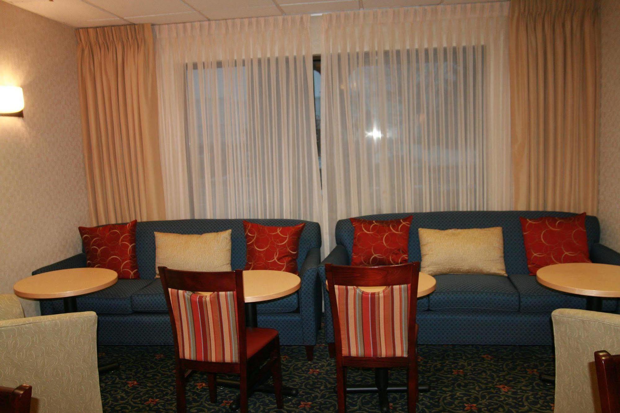 Hampton Inn Chicago Elgin/I-90 Restaurante foto
